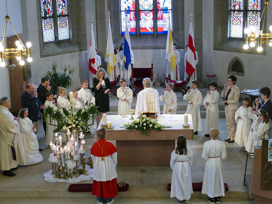 Feier der 1. Heiligen Kommunion in Sankt Crescentius (Foto: Karl-Franz Thiede)